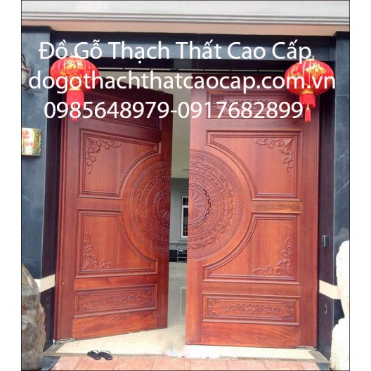 Mẫu cửa gỗ Biệt thự đục trống đồng M3